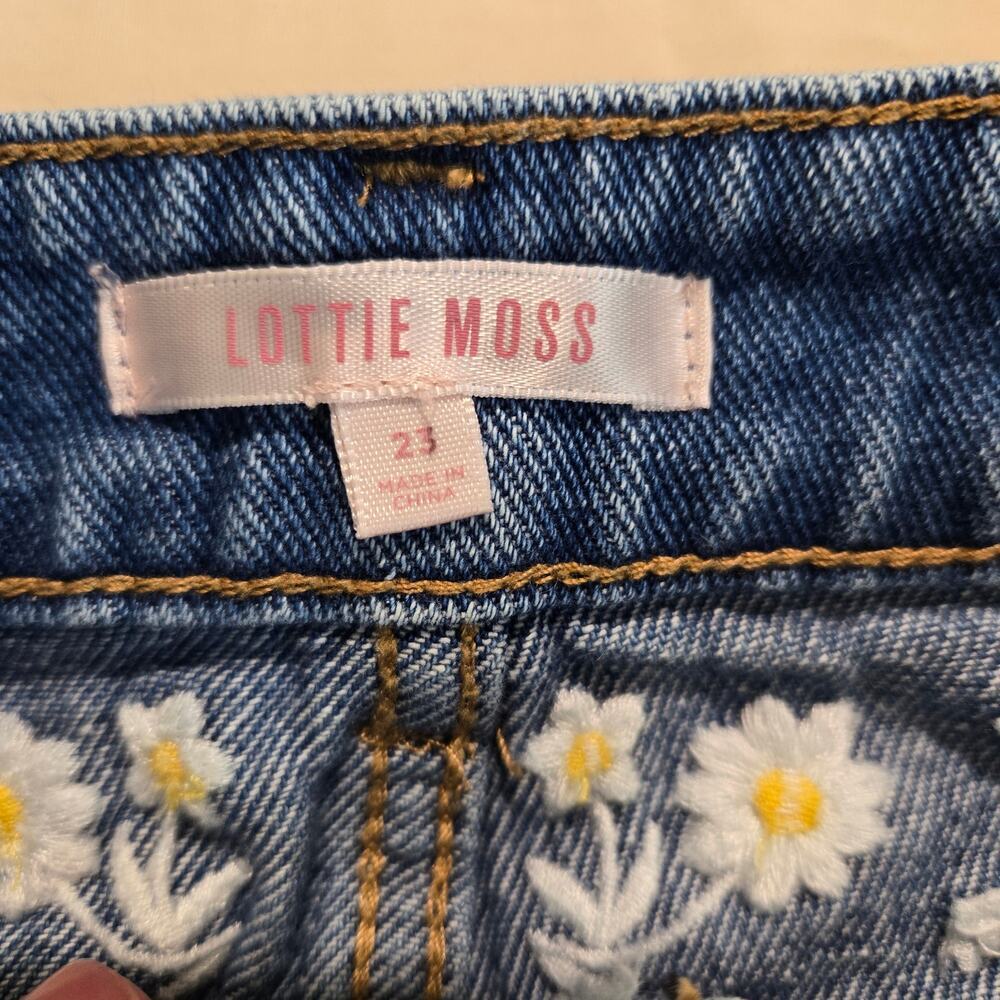 Lottie Moss Daisy Embroidered Blue Denim Miniskirt Frayed Hem Sz 23 - Picture 6 of 9